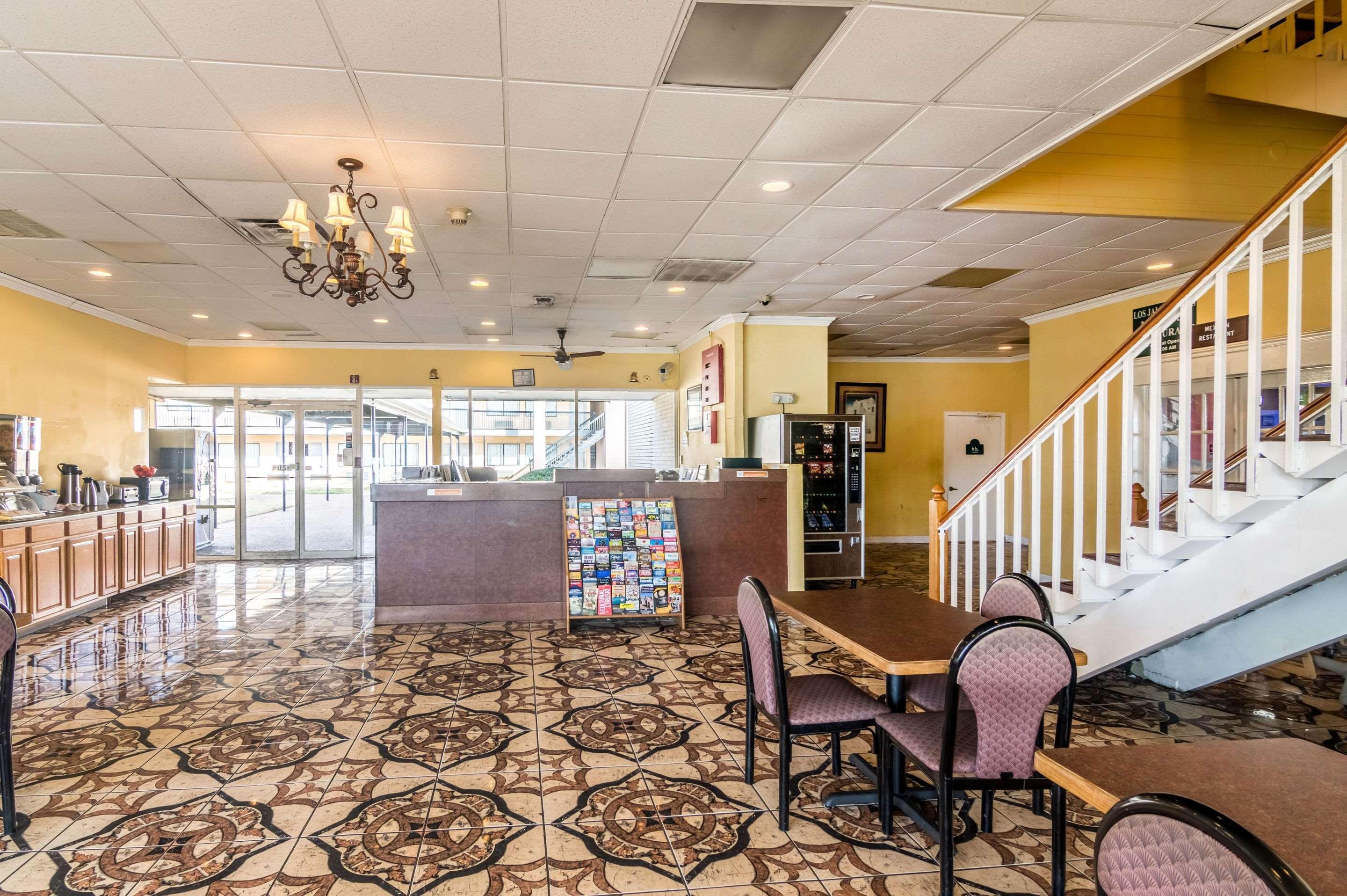 Rodeway Inn Arlington Kültér fotó