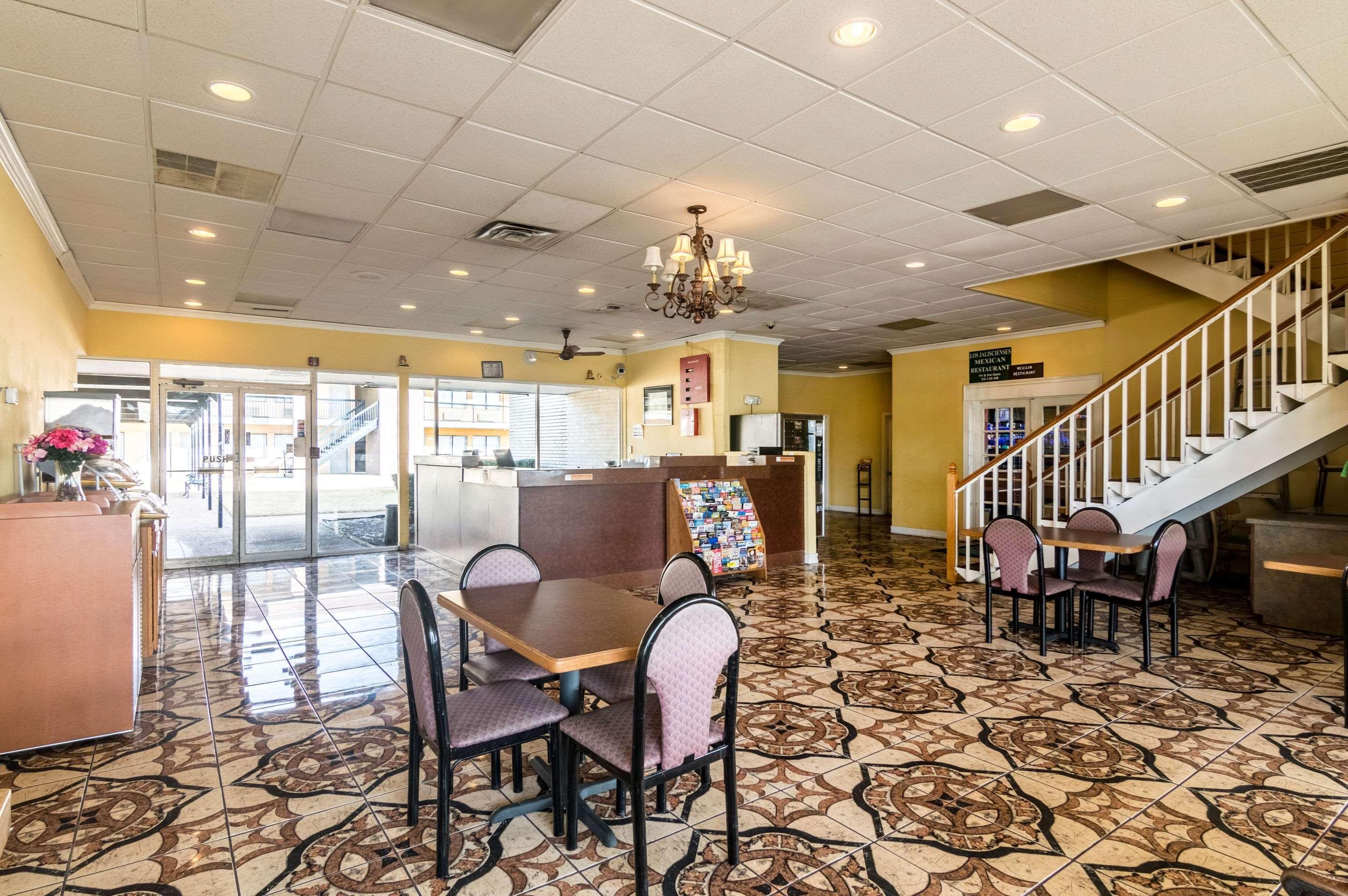 Rodeway Inn Arlington Kültér fotó