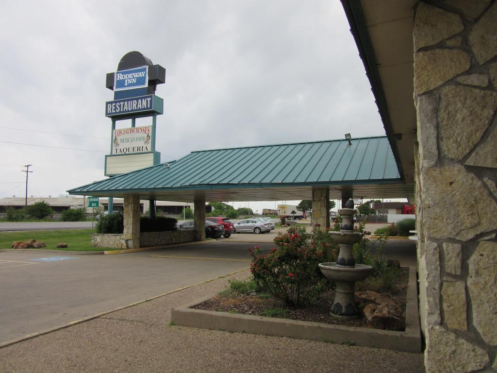 Rodeway Inn Arlington Kültér fotó