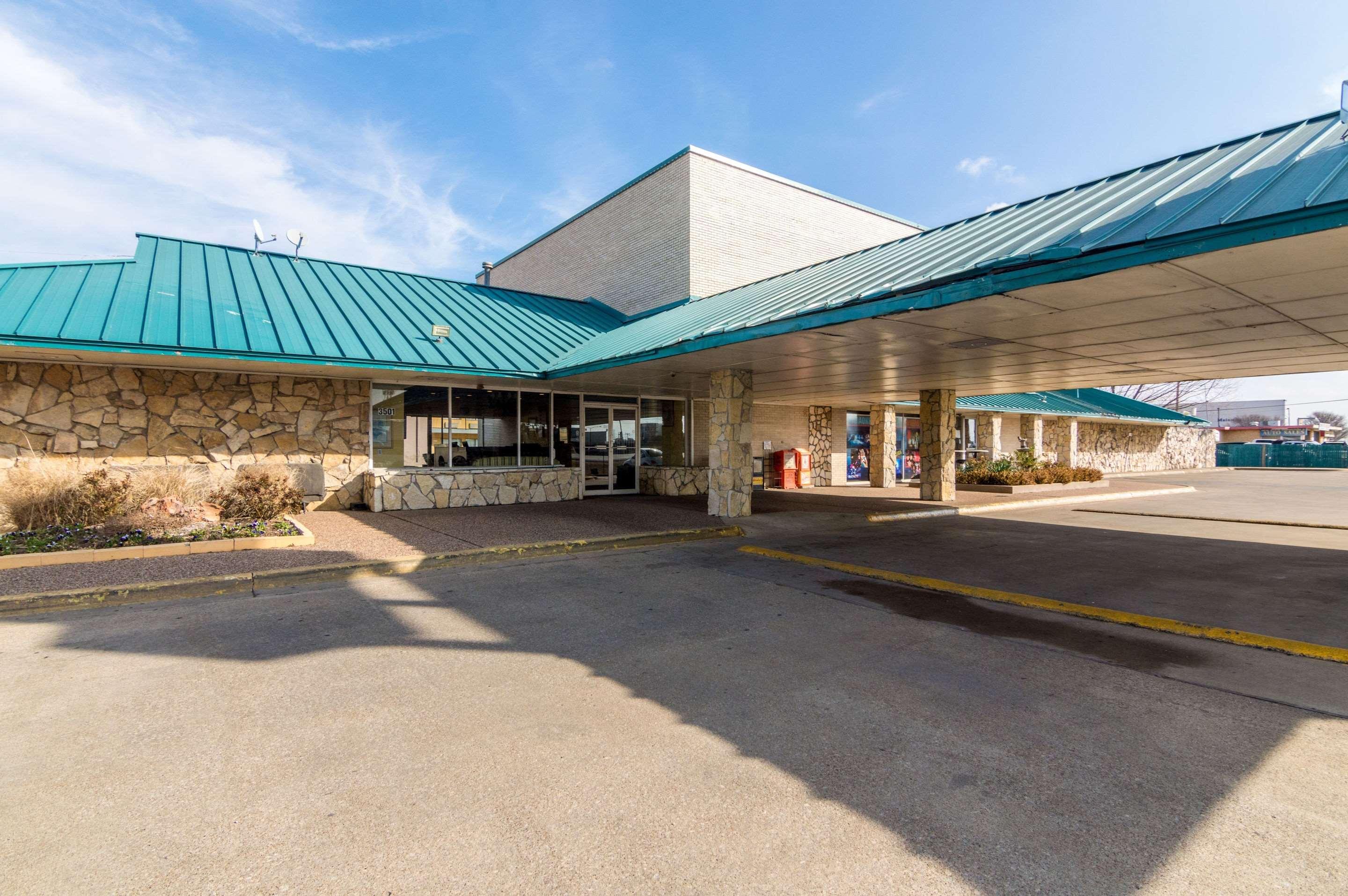 Rodeway Inn Arlington Kültér fotó