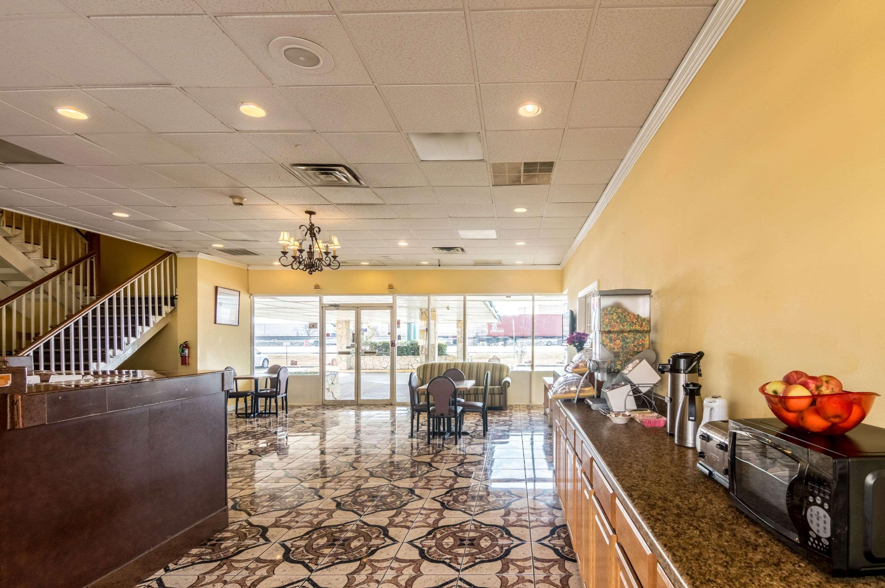 Rodeway Inn Arlington Kültér fotó
